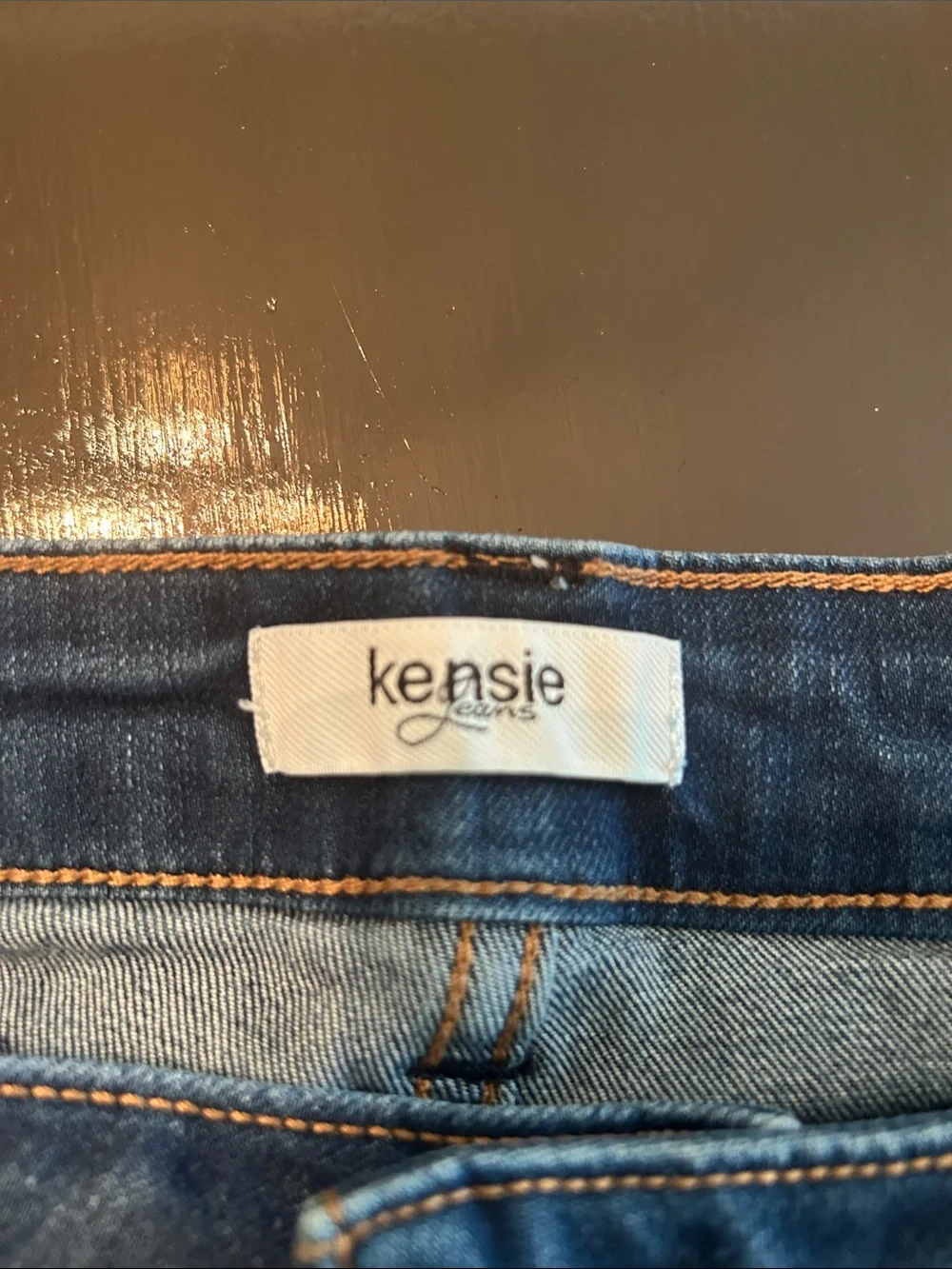 Kenzie Jeans shorts size 8/29 Dark Wash Frayed Hem Denim Shorts - Women